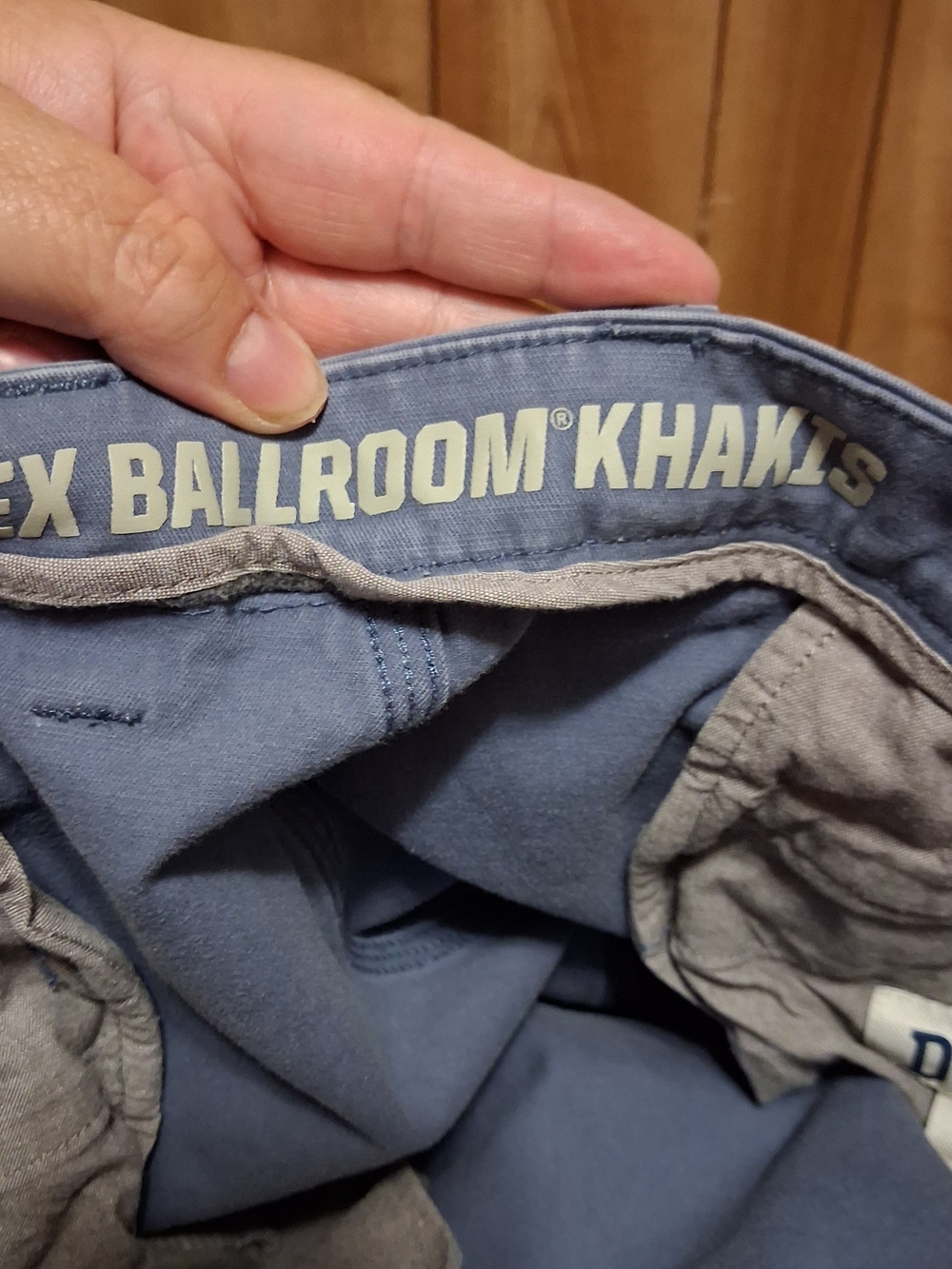 Duluth Trading Co Shorts Mens Flex Ballroom Khakis Blue 46 ** Fading** - Picture 3 of 8